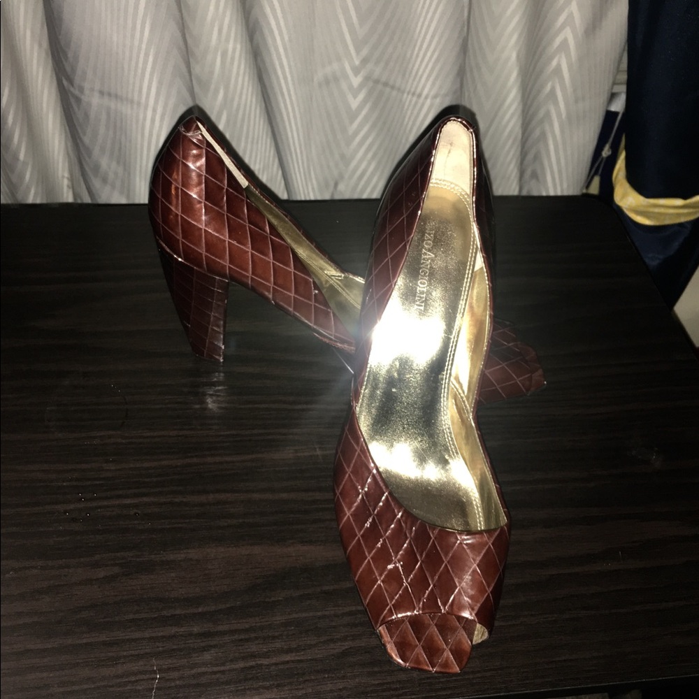 Enzo Angiolini pumps